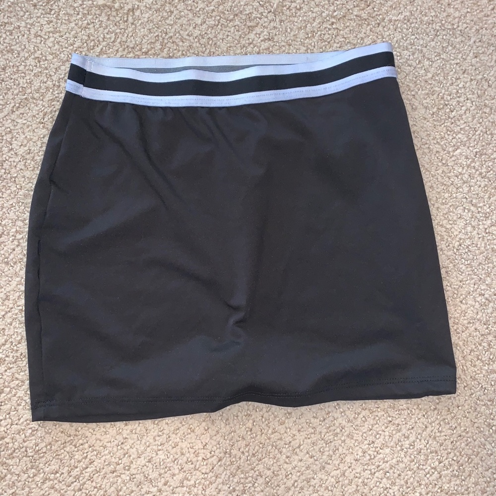 Fashion nova mini skirt